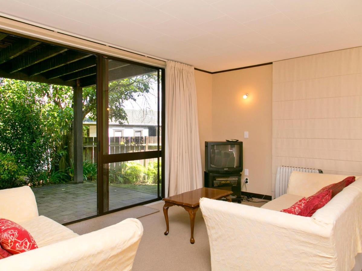 Acacia View At No 3 - Acacia Bay Holiday Home Taupo Dış mekan fotoğraf